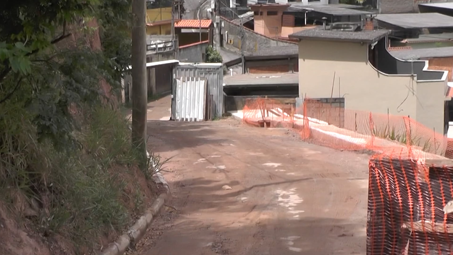 Rua Chico Mendes é liberada após 1 ano de interdição