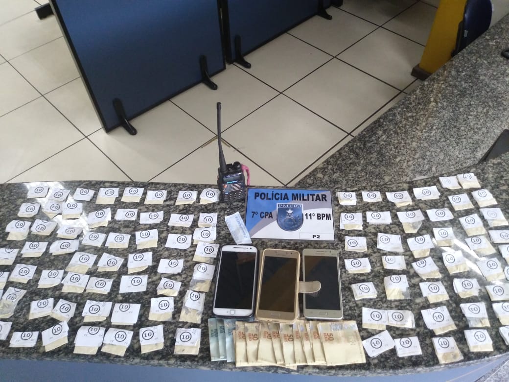 Ação da Polícia Militar prende cinco pessoas por tráfico de drogas