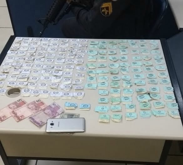 Ação policial apreende material ilícito em Olaria