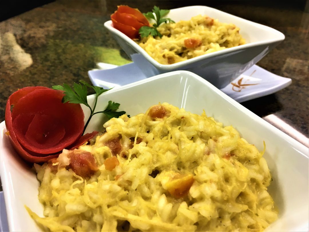 Este risoto de frango é a refeição ideal para surpreender tua família nesse próximo Dia das Mães