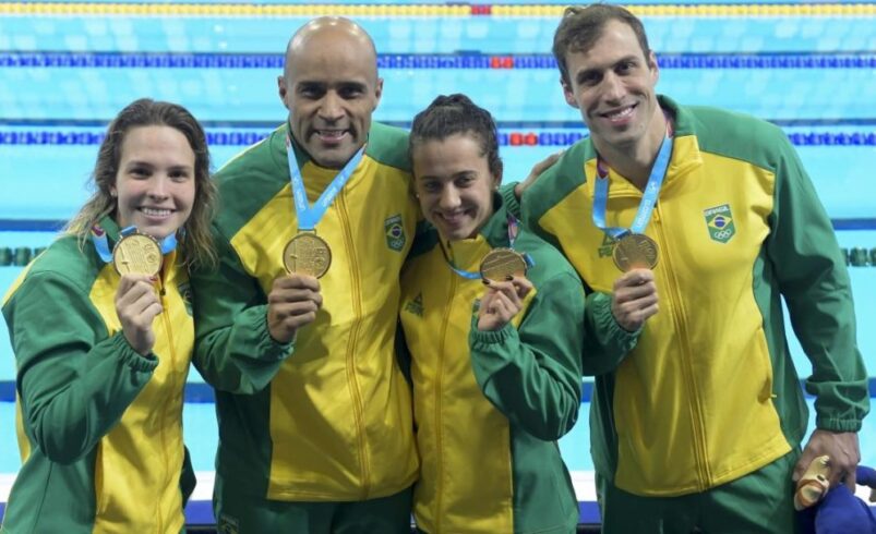 Jhennifer conquista ouro junto à equipe dos 4×100 Medley Misto