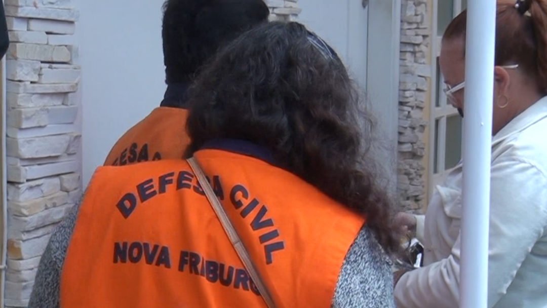 Defesa Civil emite aviso metereológico de previsão de chuvas até segunda-feira, 01