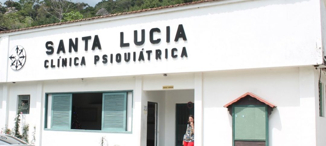 Governo municipal e clínica Santa Lúcia se reúnem para prosseguir transição