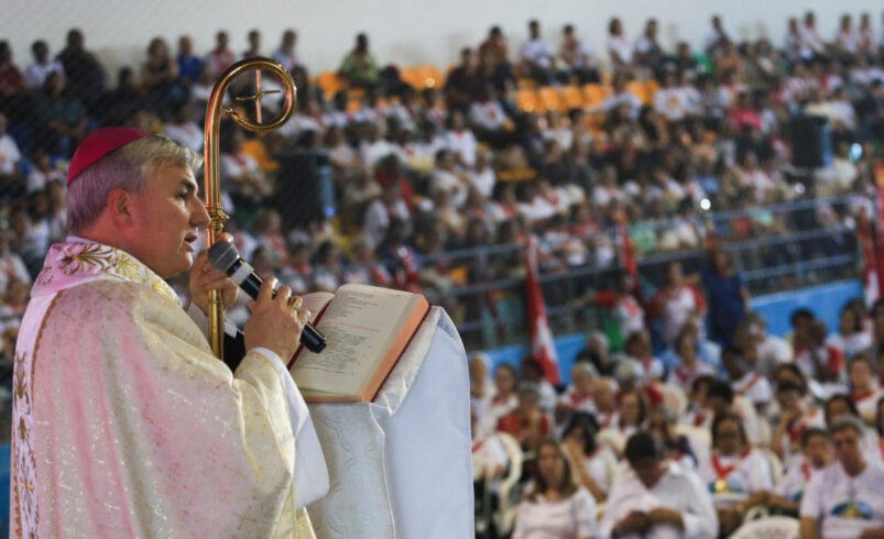 Papa Francisco atende ao pedido de renúncia de Dom Edney e nomeia Administrador Apostólico