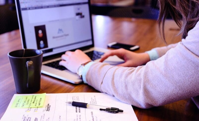 Firjan Senai disponibiliza vagas gratuitas para cursos a distância
