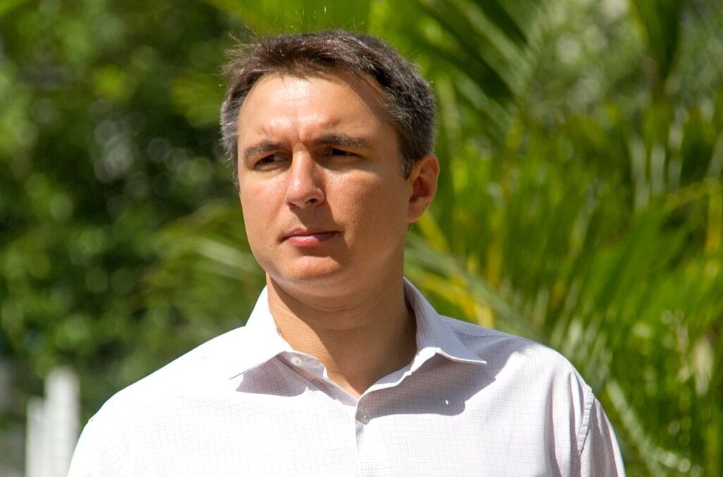 Secretário estadual de Educação, Pedro Fernandes, é preso em operação do MP