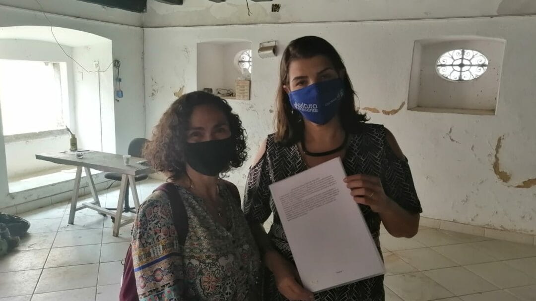 Secretária Estadual de Cultura se prontifica em ajudar o movimento pela volta do Centro de Arte