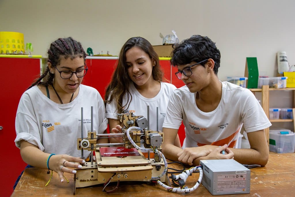 Firjan Sesi abre processo seletivo para ensino médio com curso técnico em Nova Friburgo