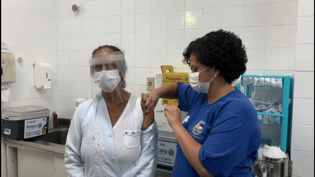 Nova Friburgo já tem os primeiros vacinados contra Covid-19 e avança com plano de imunização