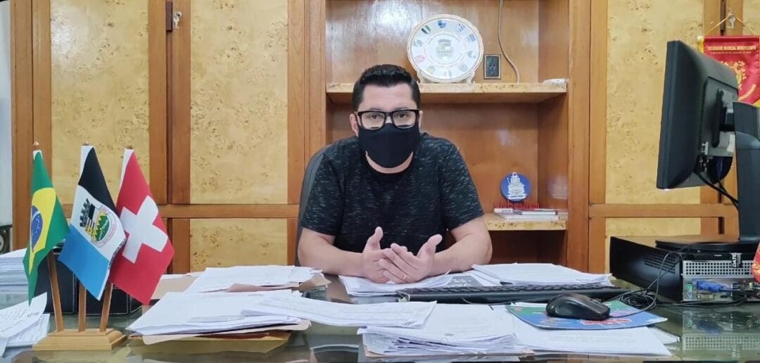 Aumento vindo aí? Prefeito anuncia reajuste do piso salarial de professores a partir de junho