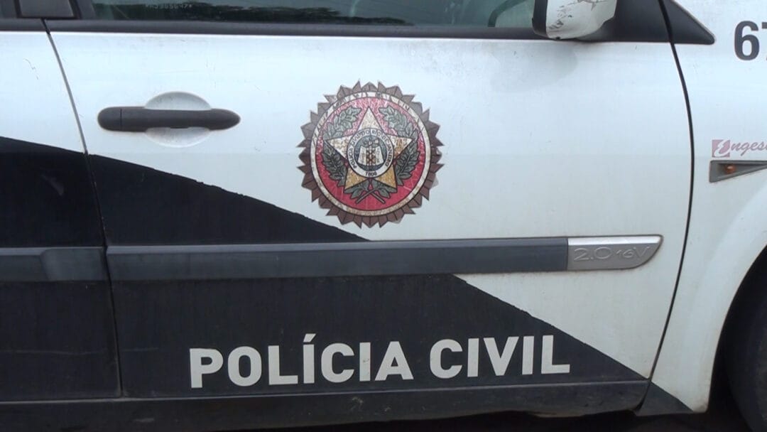 Operação conjunta das polícias Civil e Militar de Nova Friburgo prende suspeitos de tráfico e apreende adolescente em flagrante