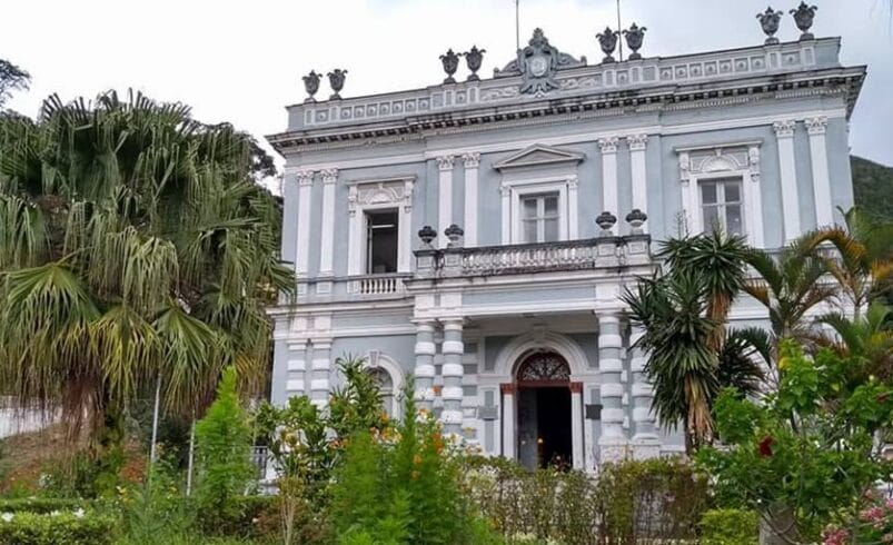 Alunos do Pré-Vestibular da UFF em Nova Friburgo brilham no Enem