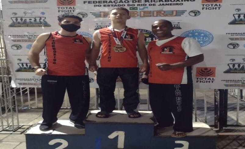 Atletas friburguenses se destacam em seletiva para campeonato brasileiro de Kickboxing