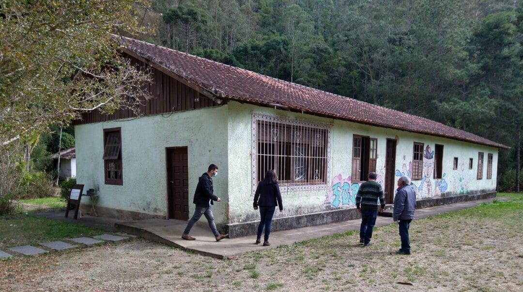 Governo municipal anuncia e viabiliza ações de assistência social