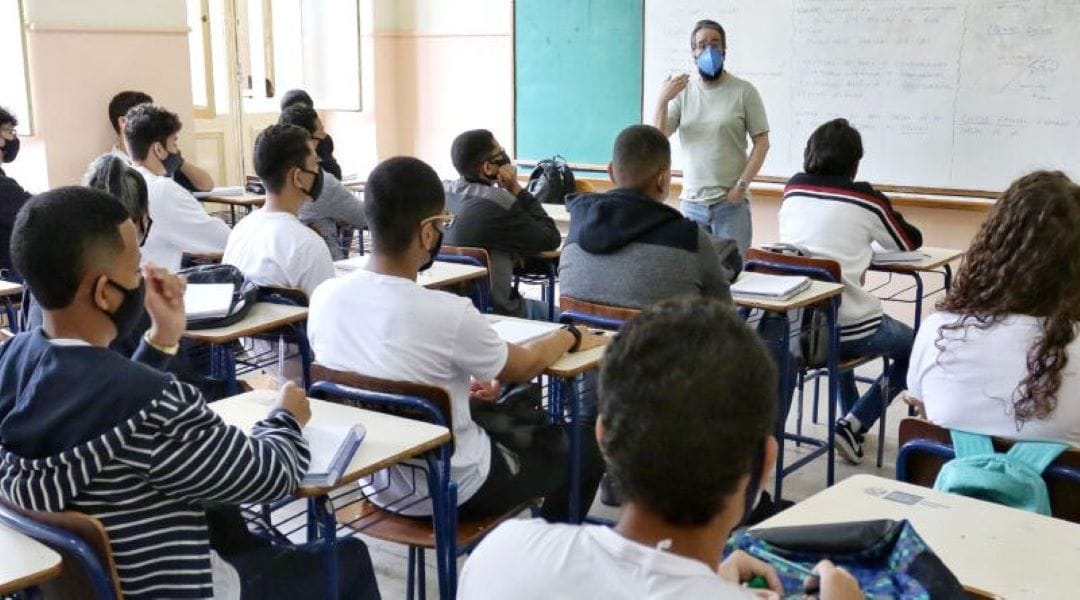 Pré-matrícula para escolas da rede municipal começa nesta quarta