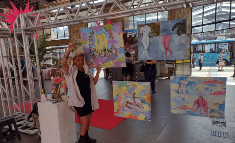 Artista denuncia censura durante exposição do Dia Internacional da Mulher em Nova Friburgo