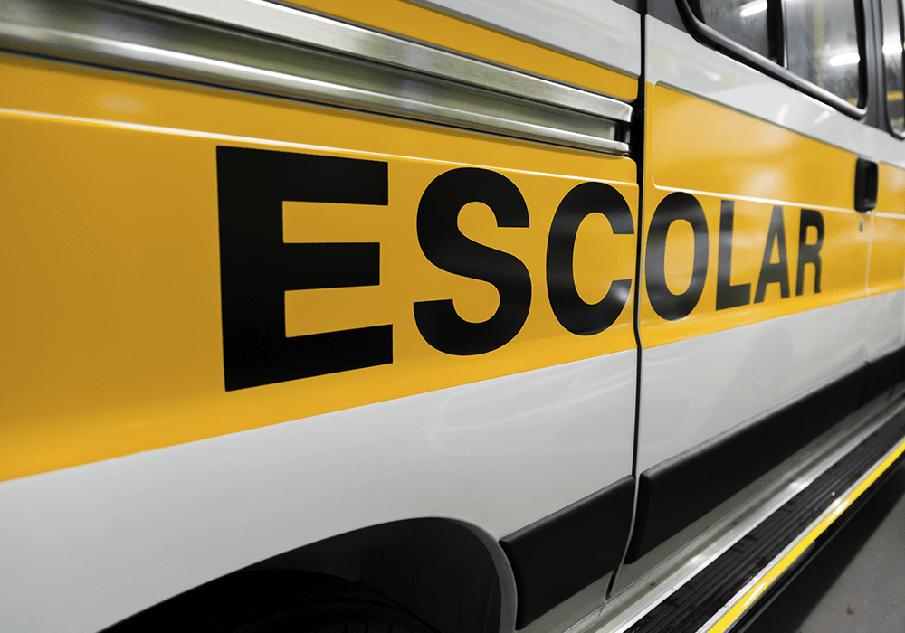 Um passo atrás: prefeitura revoga pregão e lote 5 do transporte escolar continua indefinido