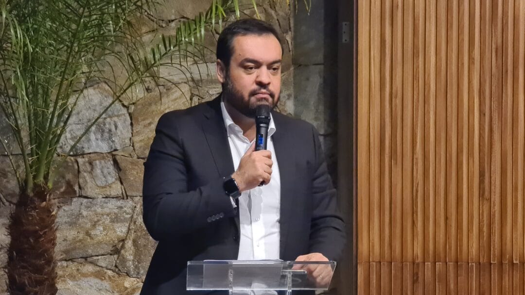 Governador retoma obras do hospital oncológico e anuncia investimentos em Nova Friburgo