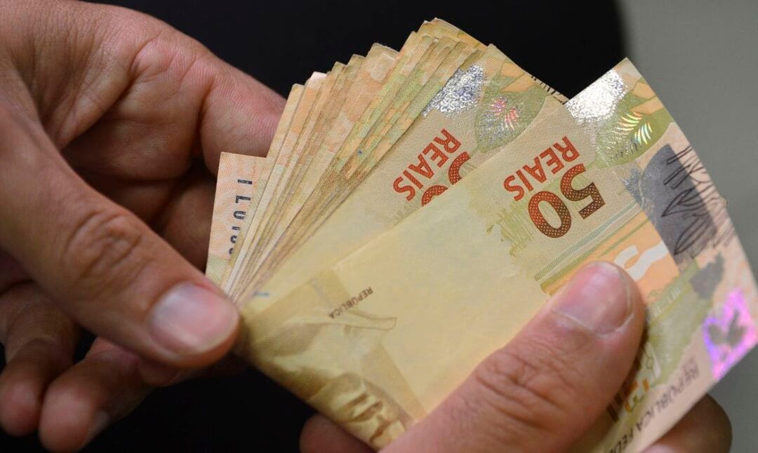 Desenrola Brasil oferece renegociação de dívidas 