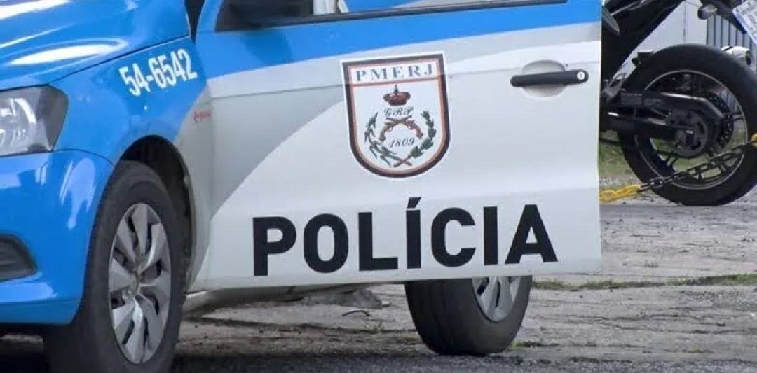 Carro roubado é encontrado em Olaria e informação de sequestro foi desmentida