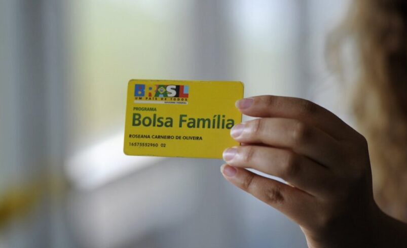 Mutirão para beneficiários do Bolsa Família acontece nesta sexta - Foto Agência Brasil