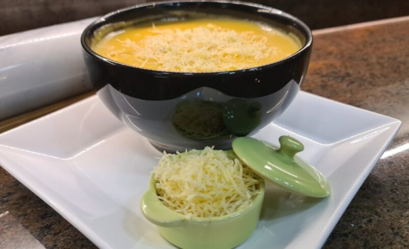 Receita de creme de abóbora com queijo minas