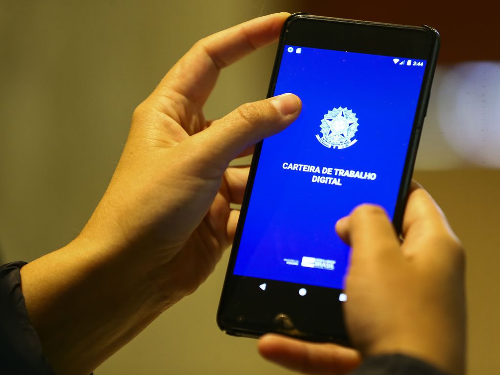 Taxa de desemprego caiu para 8% no segundo trimestre de 2023