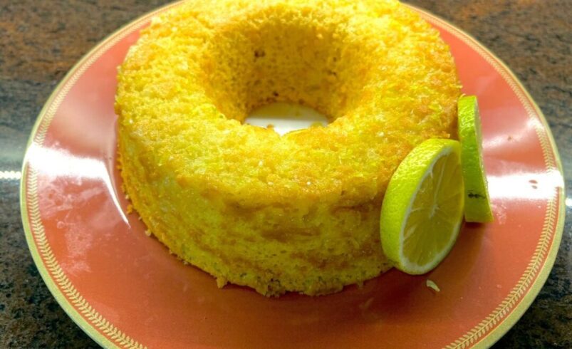 Bolo de limão siciliano com iogurte