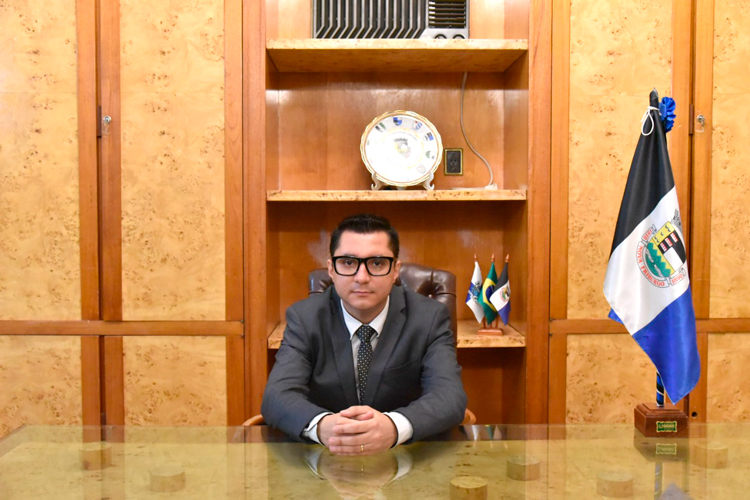 CPI da enfermagem em Nova Friburgo: prefeito Johnny Maycon é convidado a depor no próximo dia 11