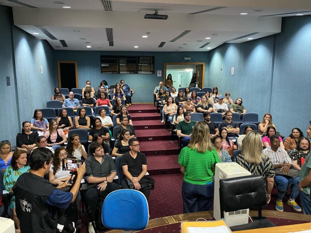 Prefeitura de Nova Friburgo empossa novos servidores aprovados no Concurso Público na área da Educação 