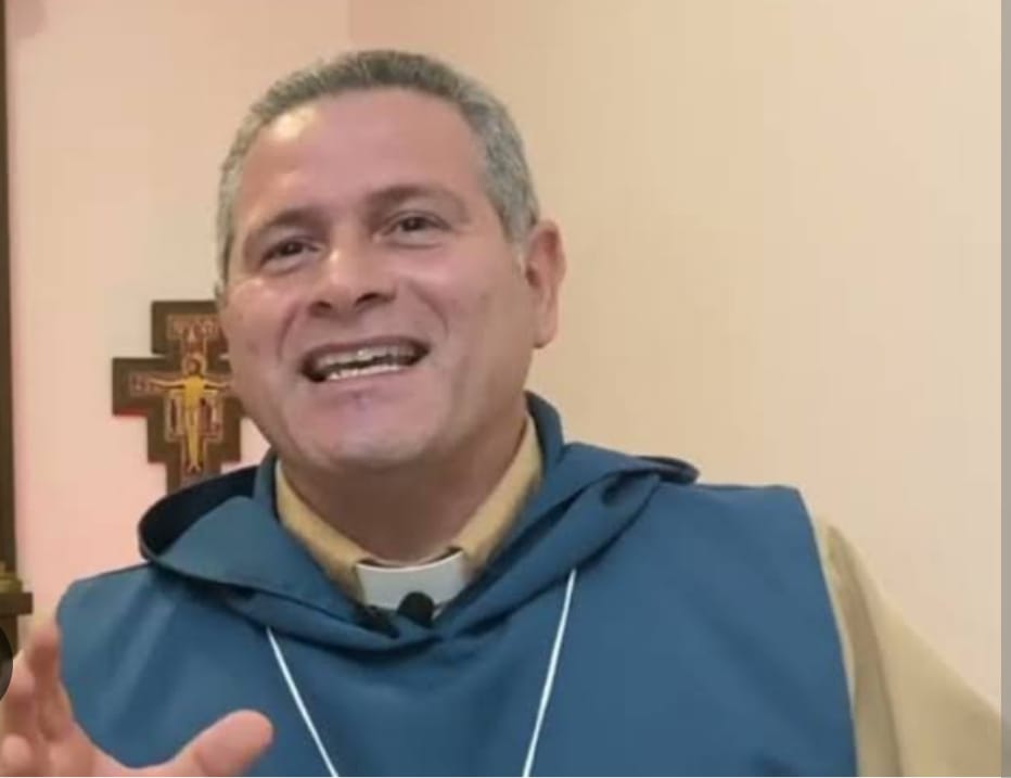 Padre suspeito de estupro e importunação sexual contra mulher em Nova Friburgo está em prisão domiciliar