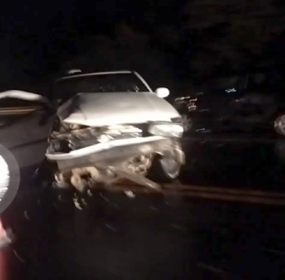 Colisão na RJ-116, em Nova Friburgo, deixa três pessoas feridas
