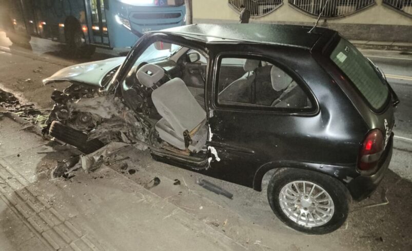 Acidente em Nova Friburgo deixa três pessoas feridas nesta madrugada, 20
