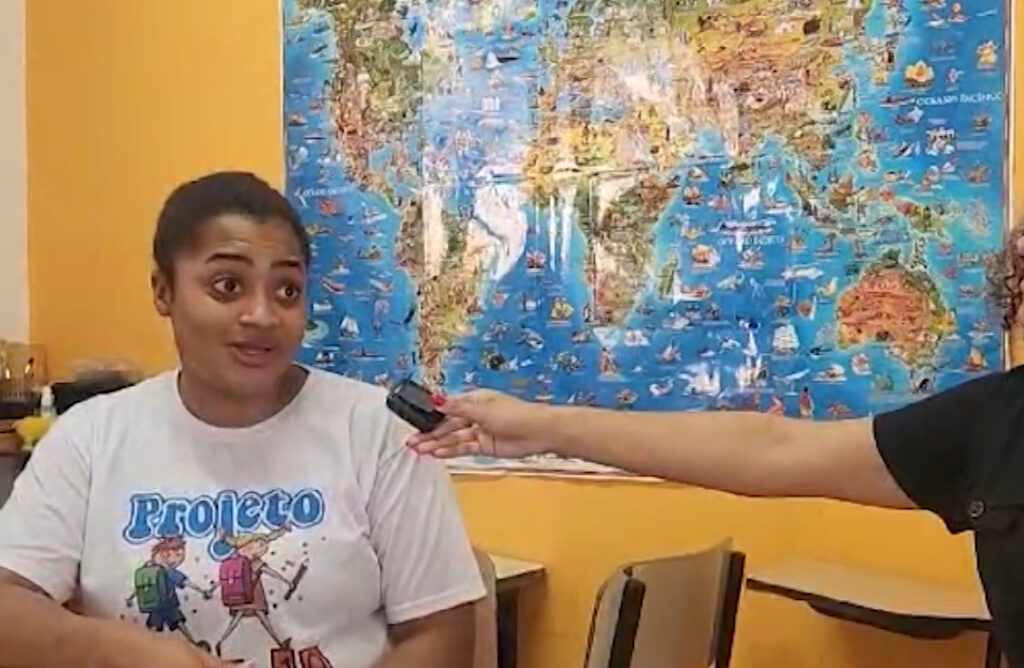 Aluna Ana Beatriz Luz se emociona ao contar sua experiência no Pojeto Aluno Nota 10 em Nova Friburgo