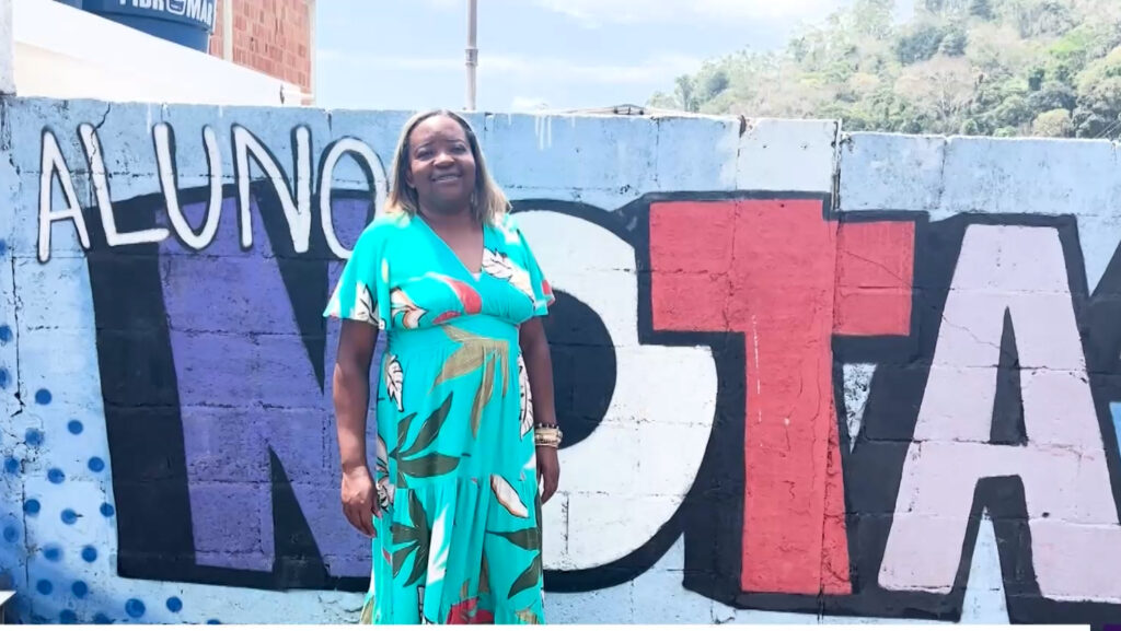 Conheça Carla Almeida: Idealizadora do projeto aluno nota 10 em Nova Friburgo