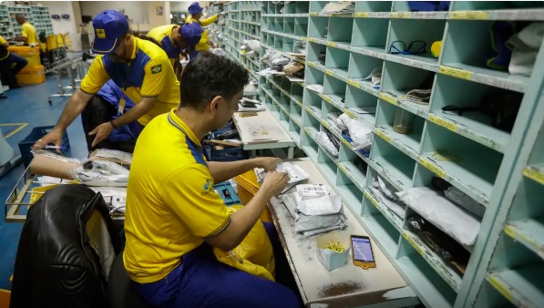 Concurso dos Correios oferece mais de 3 mil vagas com salários de até R$ 6,8 mil