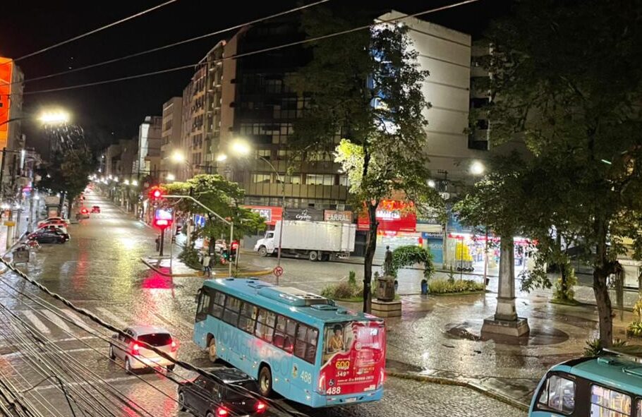 Previsão do tempo: Nova Friburgo tem alerta de chuva forte e ventos intensos