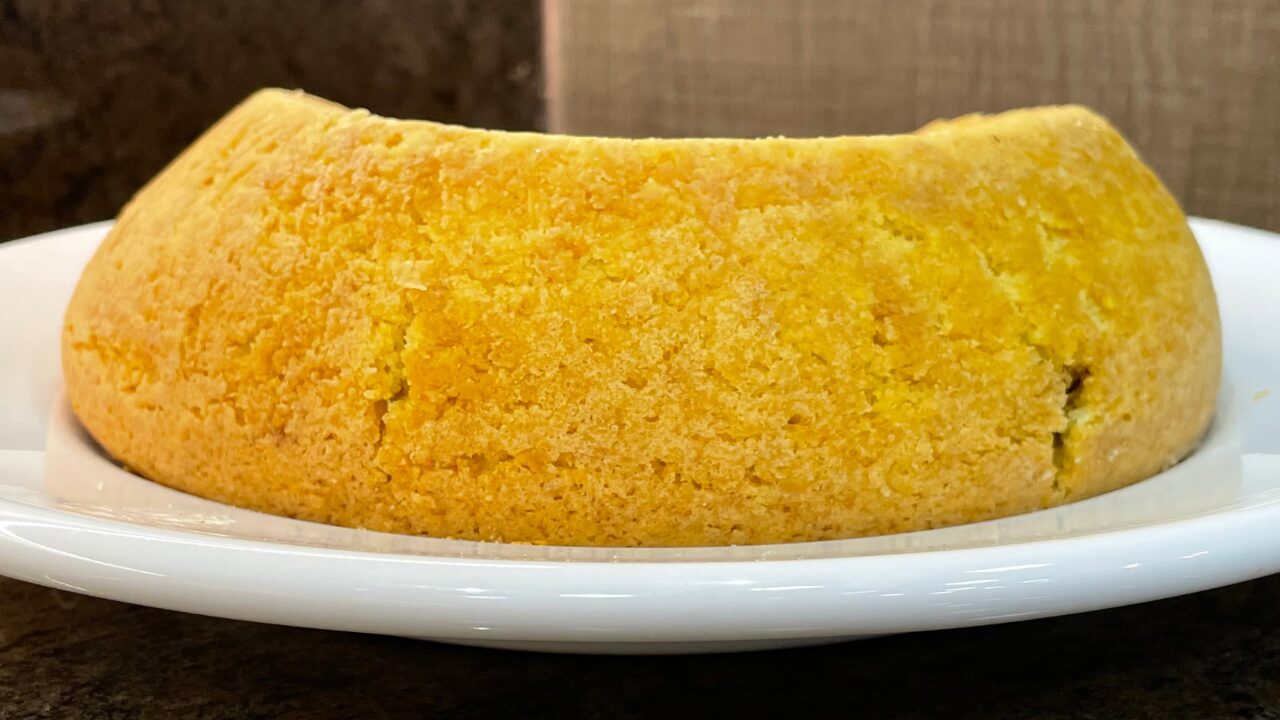 Receita do dia: Bolo de Laranja com Raspas de Chocolate