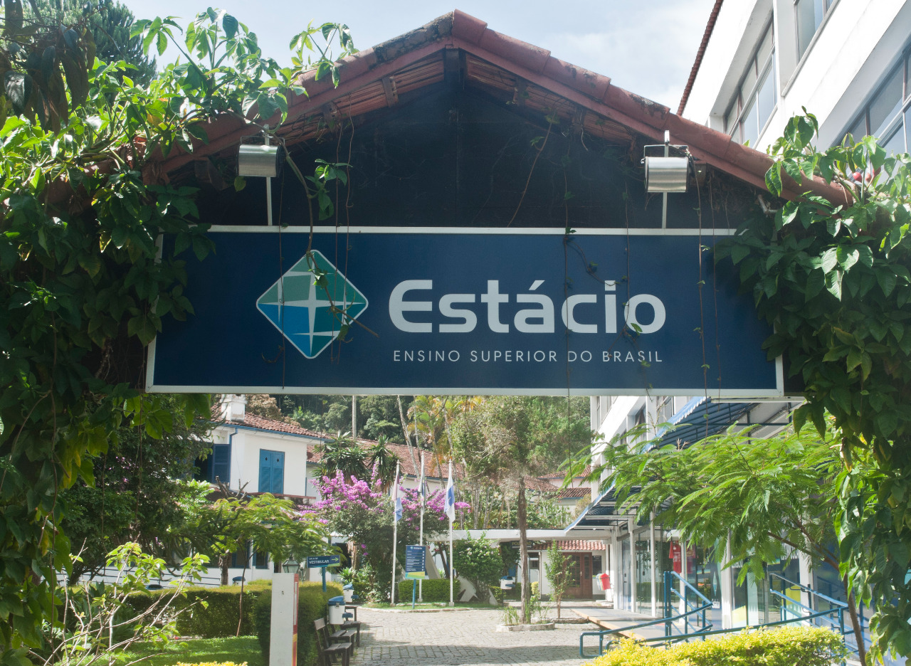 Estácio Friburgo oferece cursos de férias gratuitos e presenciais