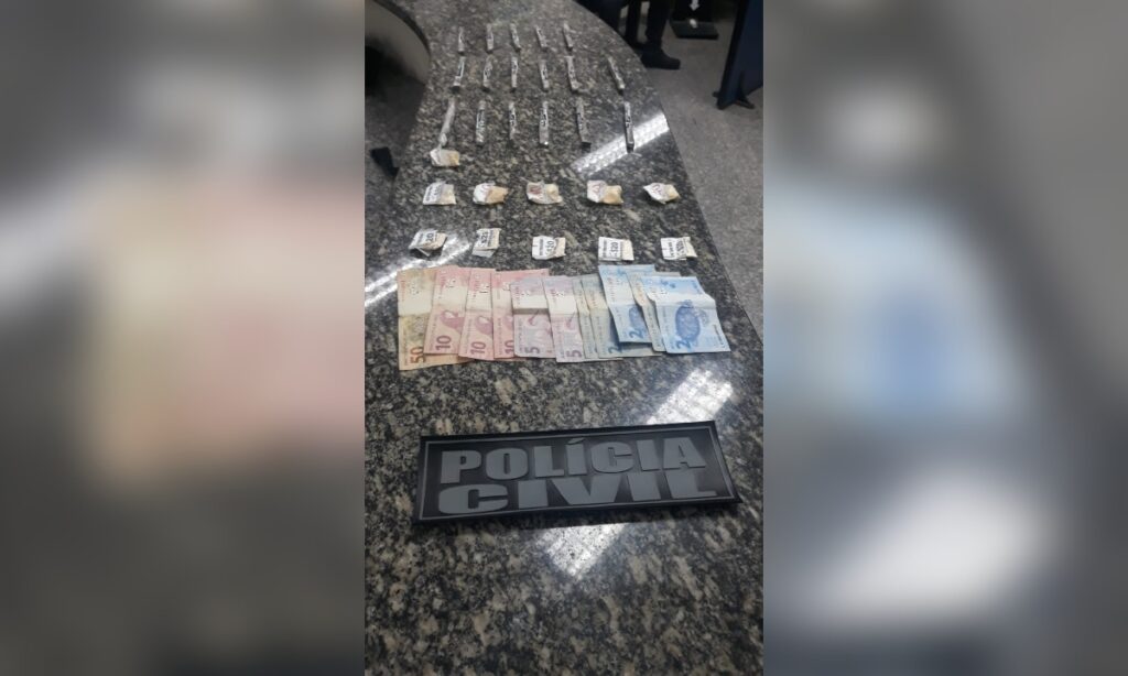 Material apreendido pela polícia no Condomínio Terra Nova