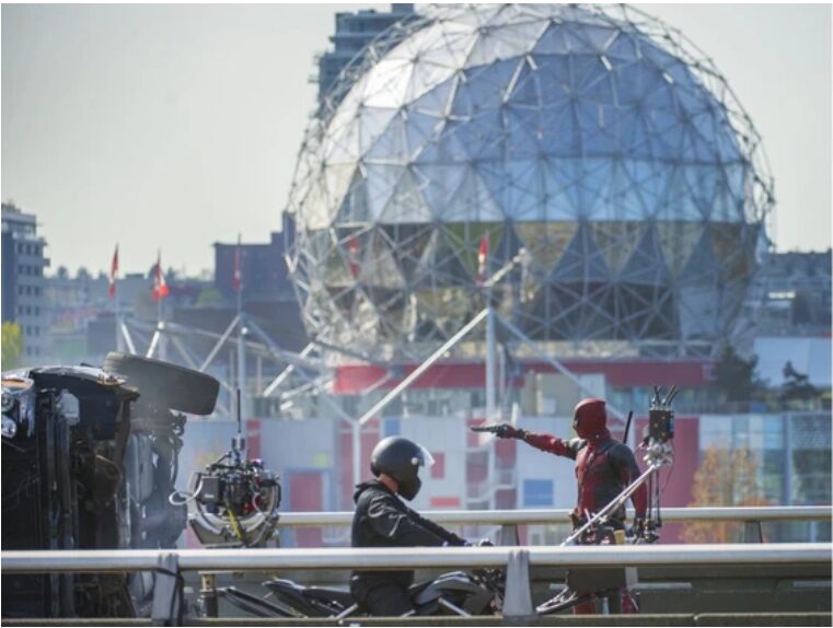 Deadpool sendo filmado em Vancouver, no Canadá.