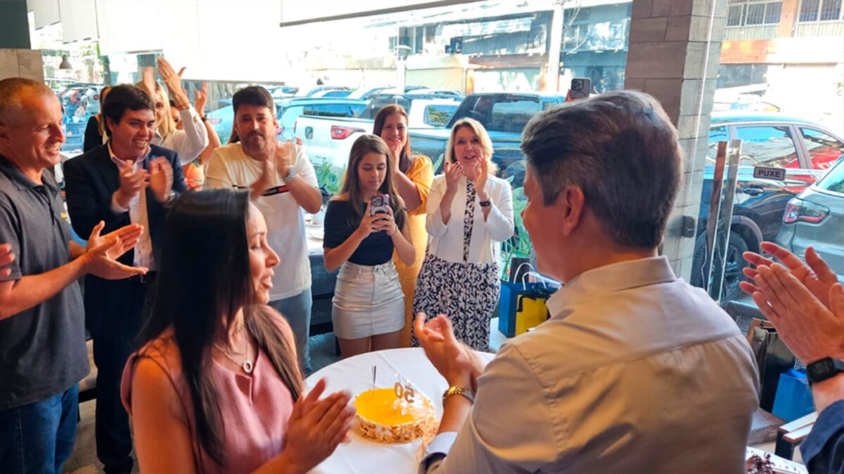 Empresários celebram 50 anos de Robson Carneiro em evento especial