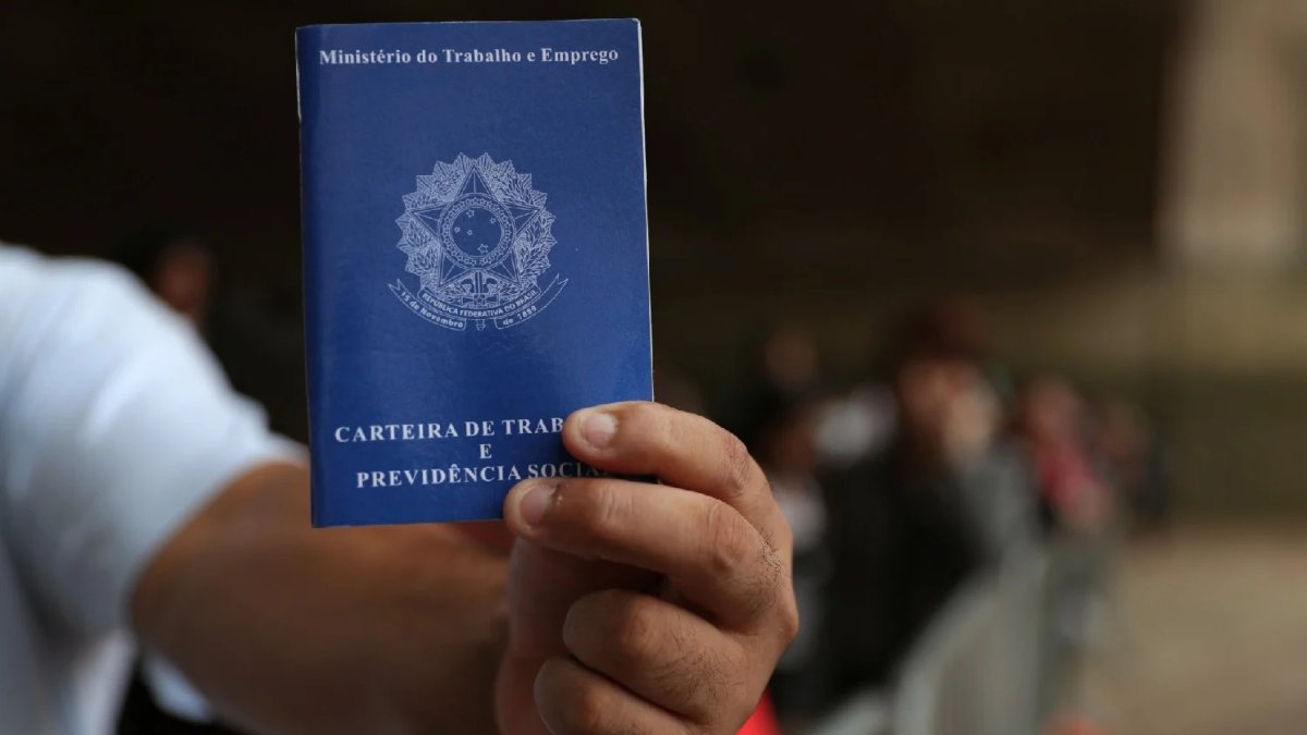 Desemprego sobe para 6,8%, mas segue menor desde 2014