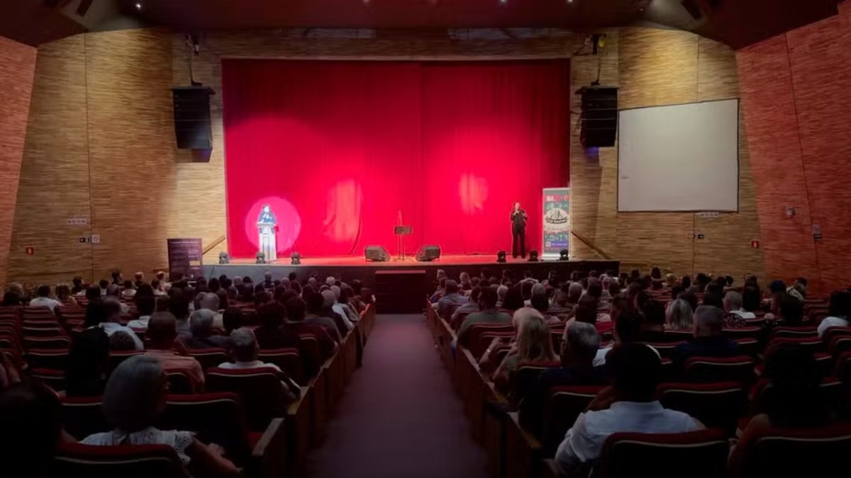 Sarau da poesia movimenta Nova Friburgo com cultura e arte