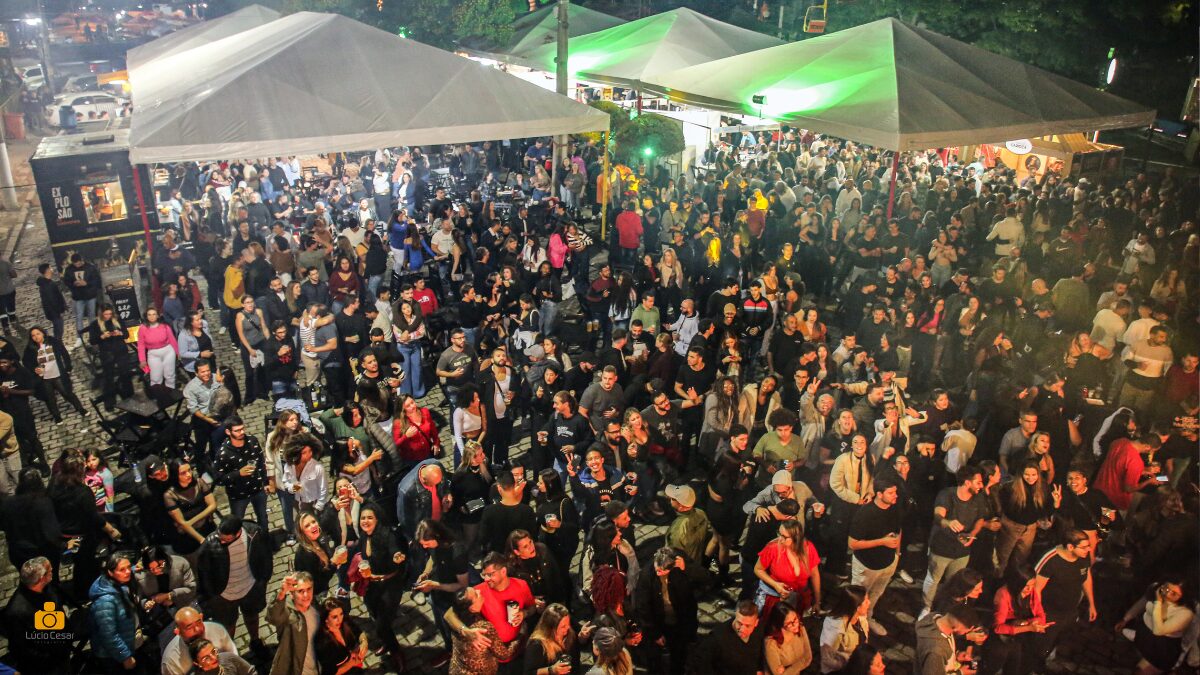 Art & Bier reúne 30 mil pessoas e agita Friburgo no fim de semana