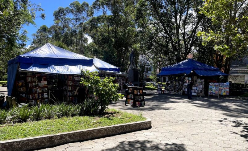 Feira de Livros 1