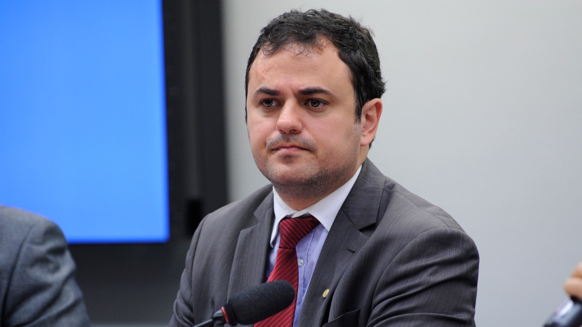 CCJ rejeita recurso de Glauber Braga contra cassação de mandato