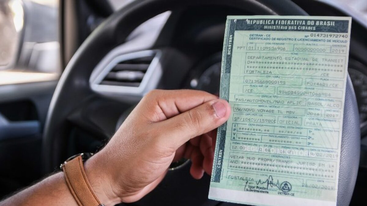 Metade dos motoristas do RJ está com IPVA 2025 em atraso