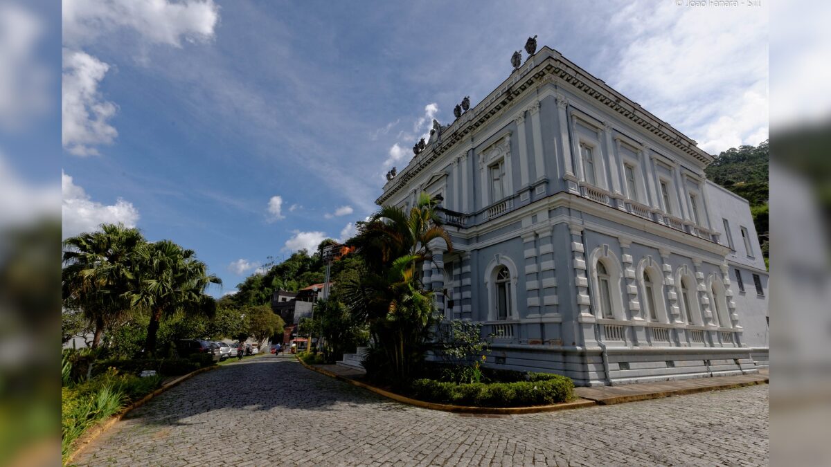 Roda de conversa sobre racismo no campus da UFF de Friburgo