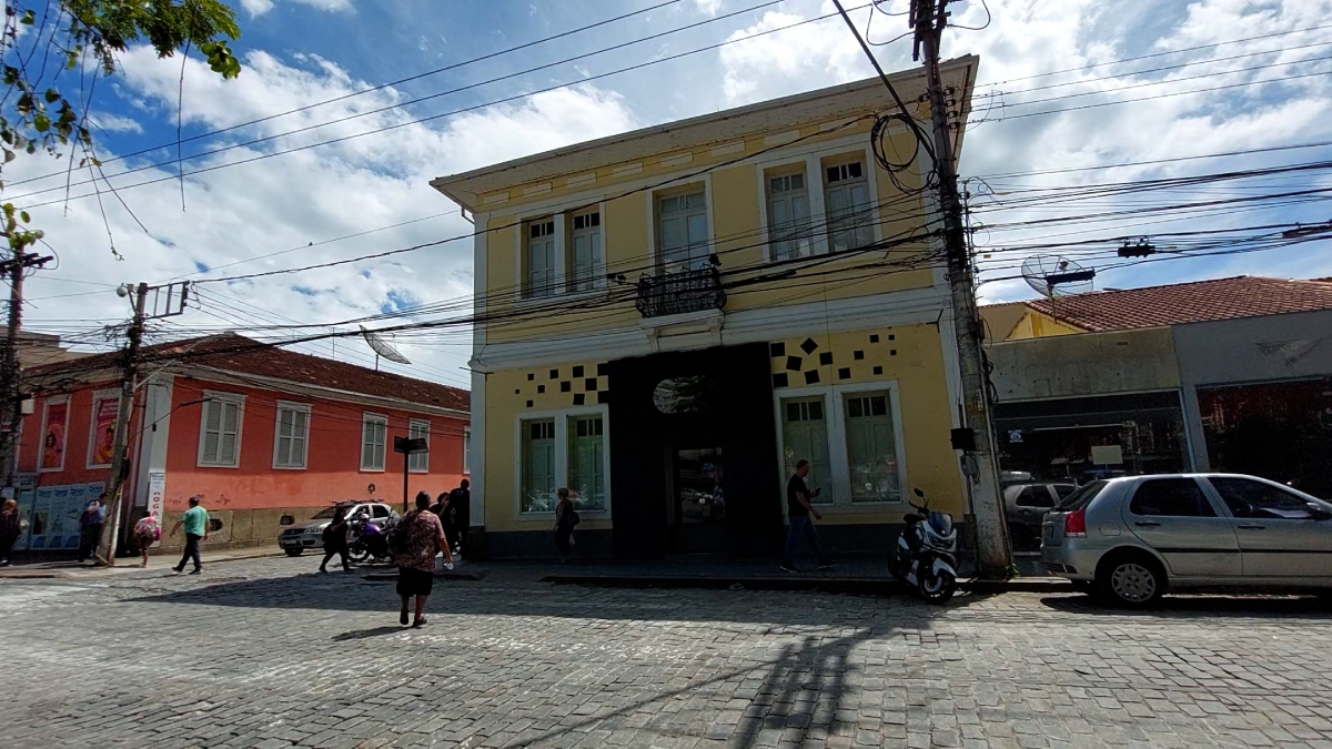 Exposição Lux: luz e memória na Usina Cultural de Friburgo